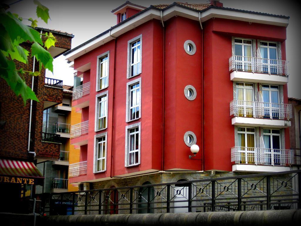 Los Acebos Cangas กังกัส เด โอนิส ภายนอก รูปภาพ
