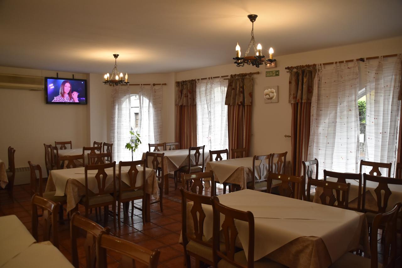 Los Acebos Cangas กังกัส เด โอนิส ภายนอก รูปภาพ