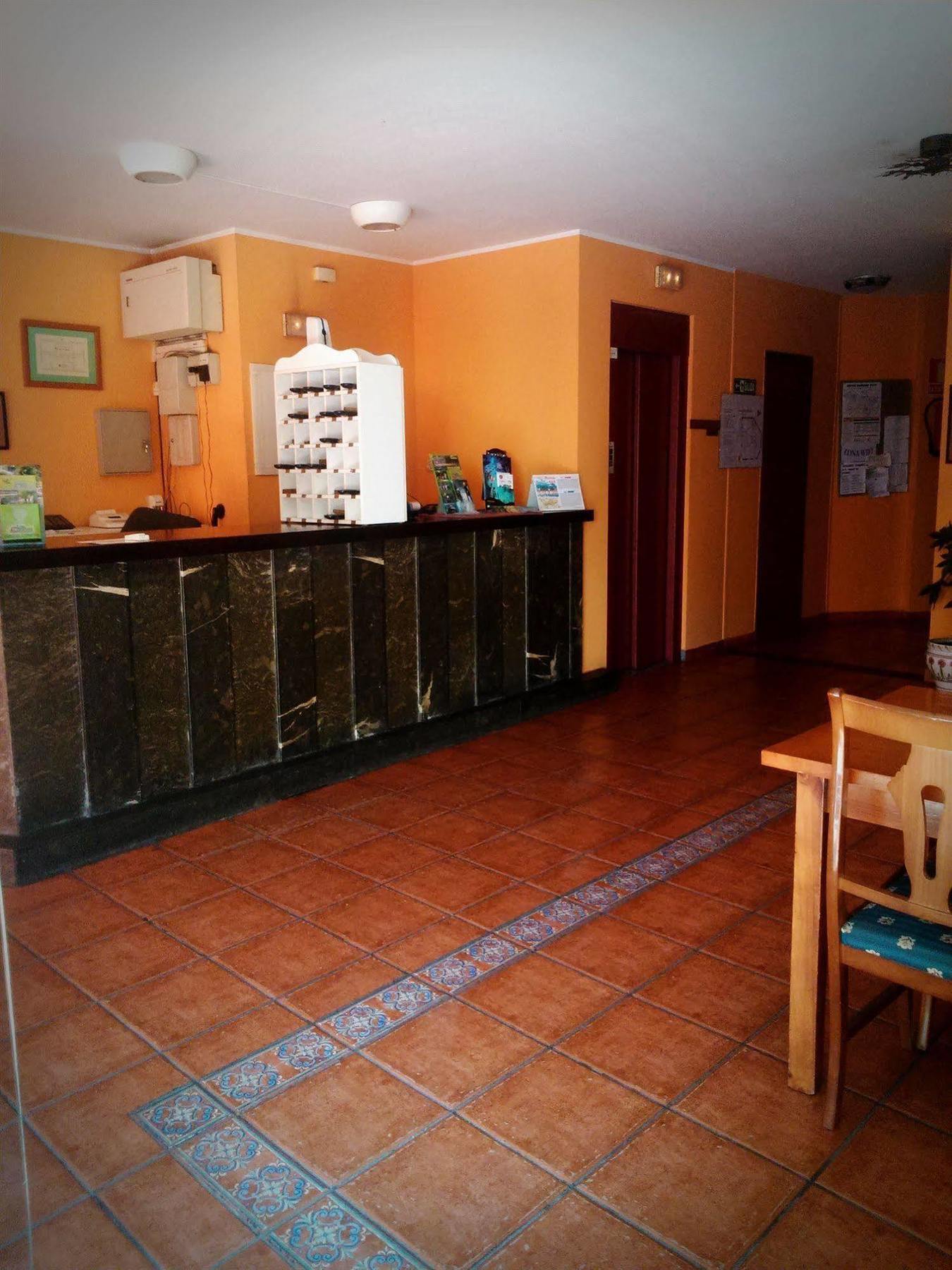 Los Acebos Cangas กังกัส เด โอนิส ภายนอก รูปภาพ